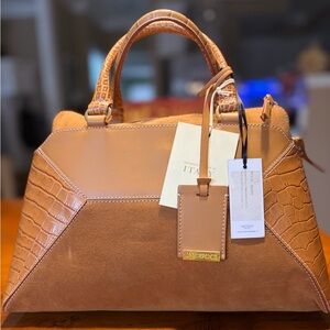 Stunning NWT Iacucci Italy 🇮🇹 Leather, Croc Embossed and Suede Leather Bag